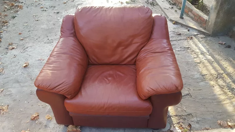 Продается диван и два кресла кожа  3